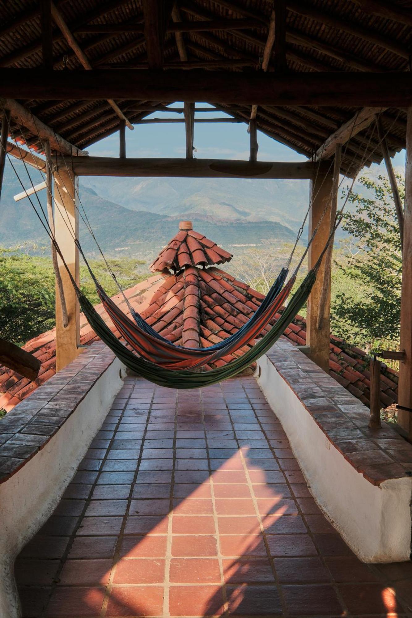 Hostel Nomad - *